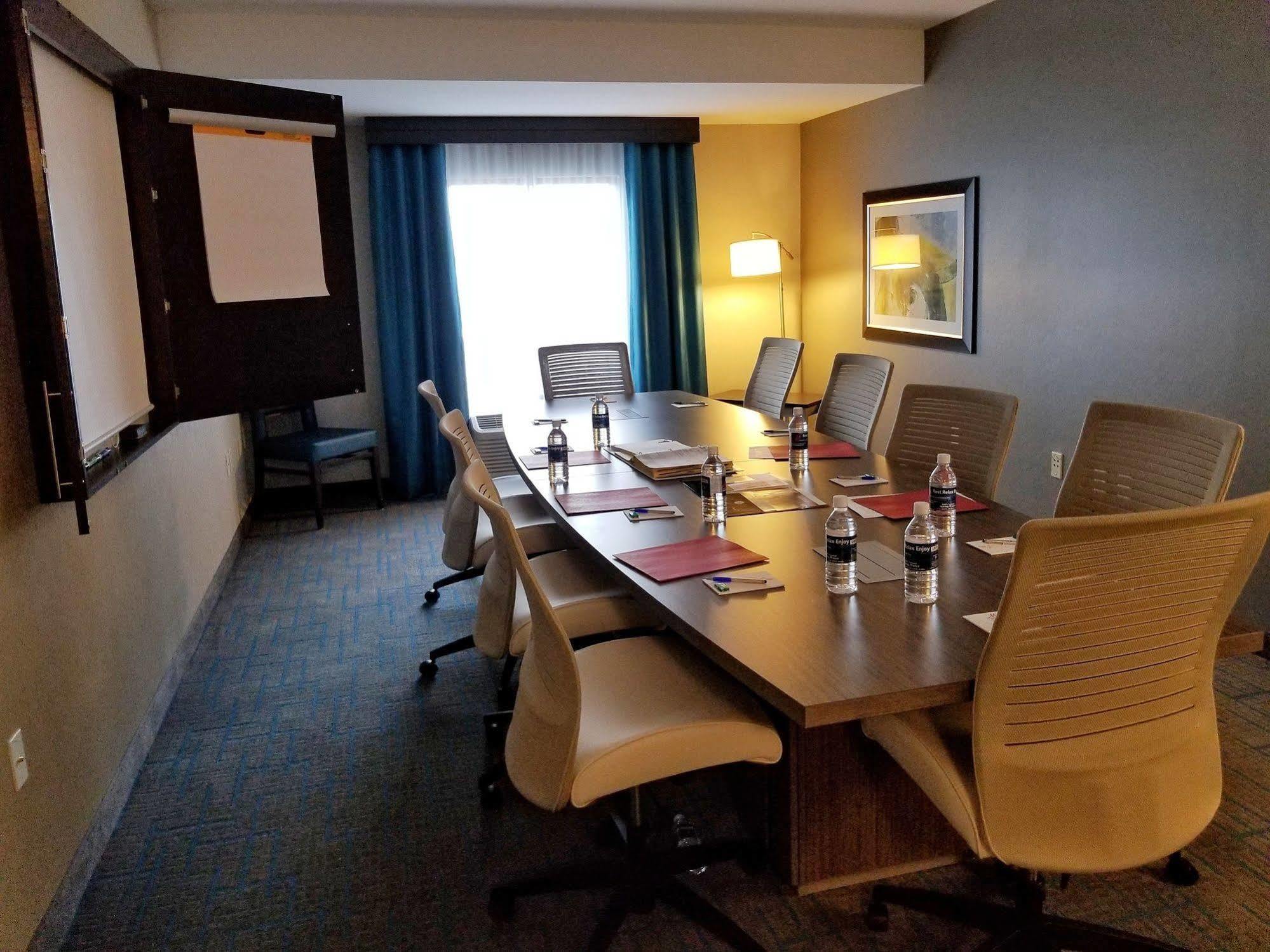 Holiday Inn & Suites Syracuse Airport - Liverpool By Ihg Luaran gambar